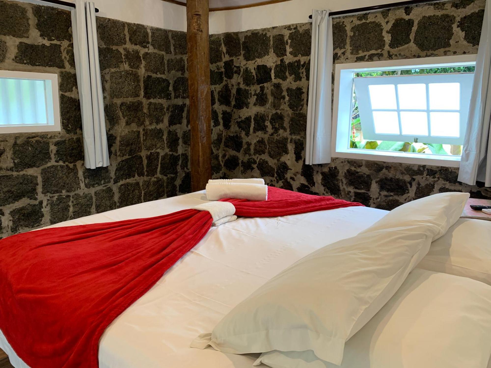 Velinn Pousada Bromelias Ilhabela Habitación foto